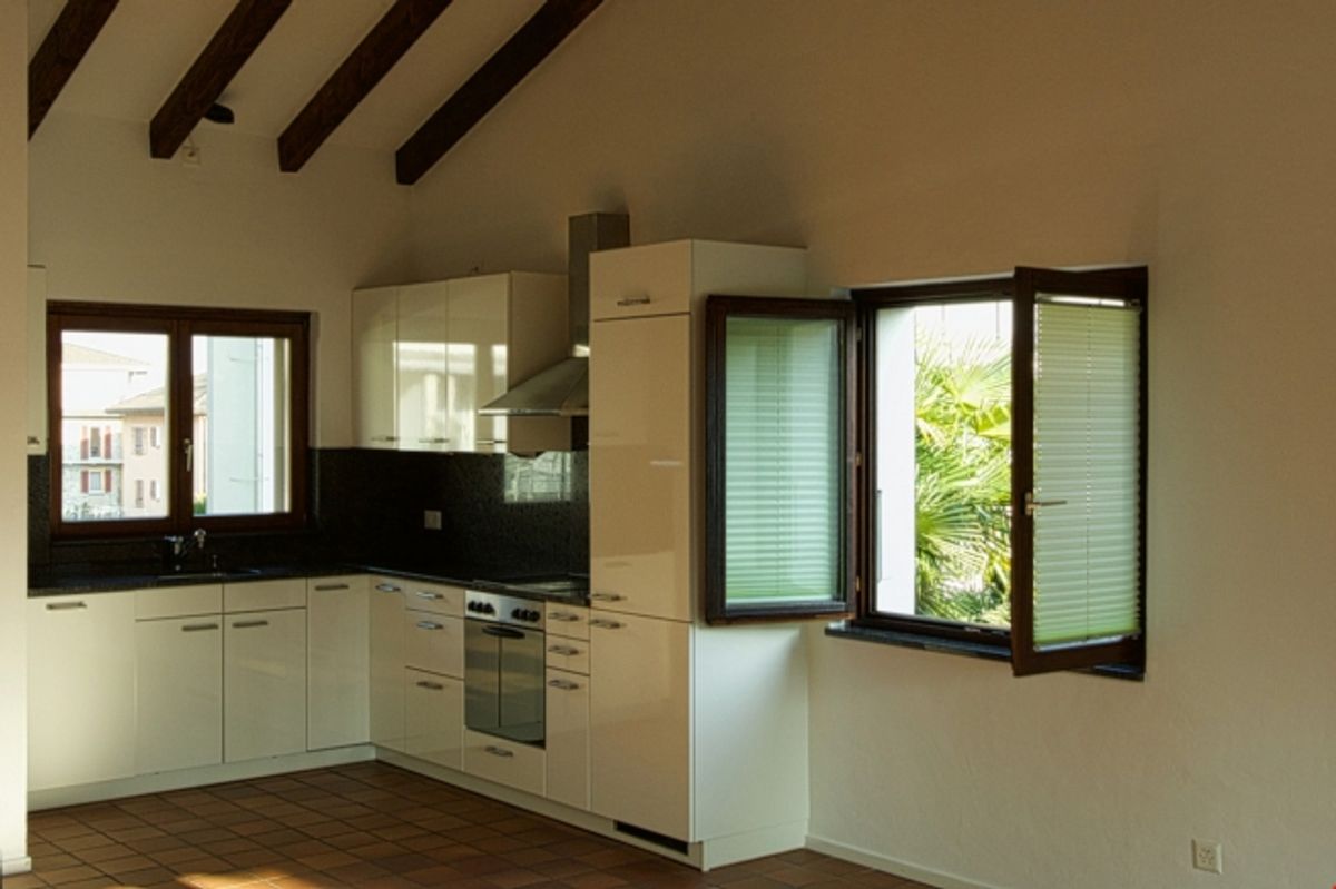 ASCONA,
Zu vermieten elegante 3½ Zimmerwohnung mit Cheminee und Charme - 8