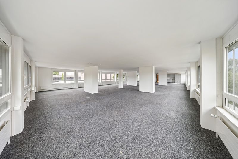 Raum für Ideen, Wachstum und Zusammenarbeit - Büro nahe Stadt Bern - 3