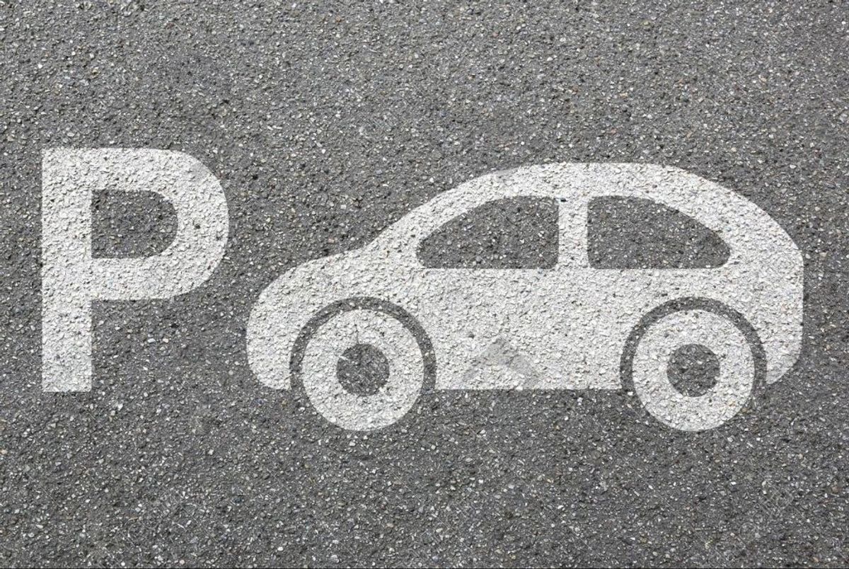 Tiefgaragenplätze in Kleindöttingen zu vermieten - 0