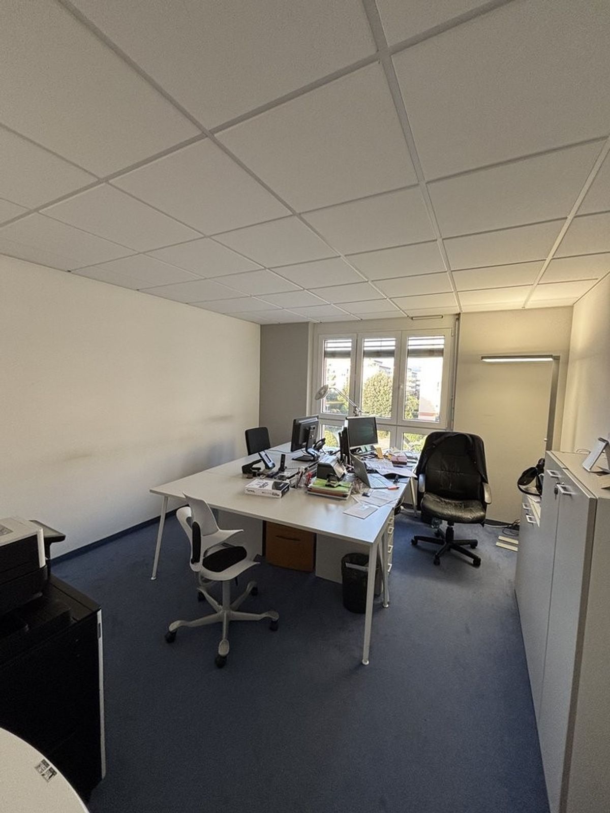 À saisir ! Superbe surface de bureau lumineuse dans bâtiment mixte - 1