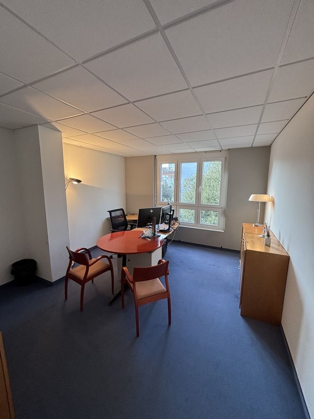 À saisir ! Superbe surface de bureau lumineuse dans bâtiment mixte - 3