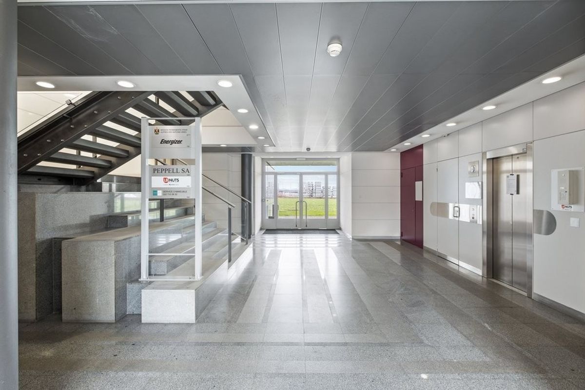 Bureaux à louer - env. 66 m2 à proximité de l'aéroport - 1