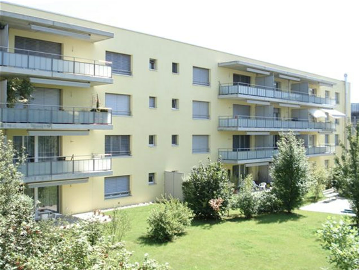 Einstellhallenplatz - 0