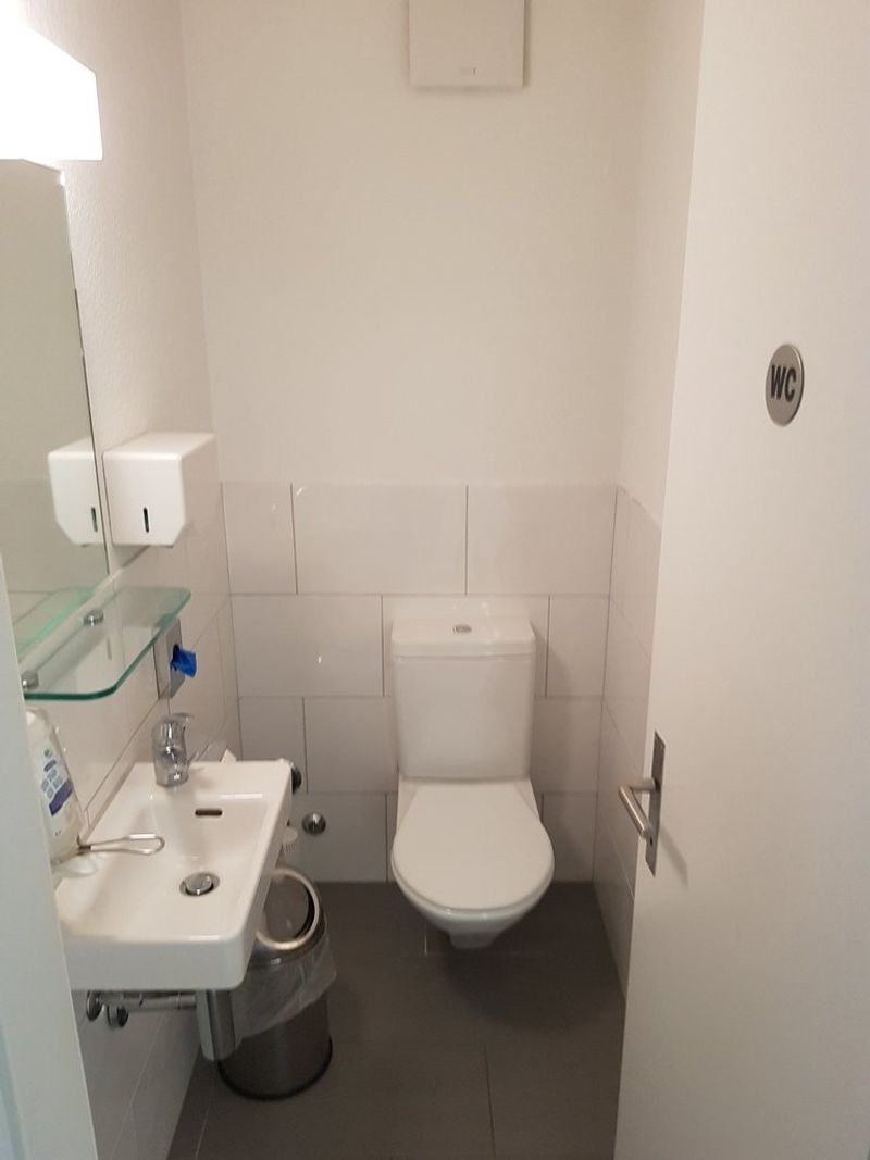 Büro-/Praxisräume Nähe Bahnhof mit flexibler Raumaufteilung - 8