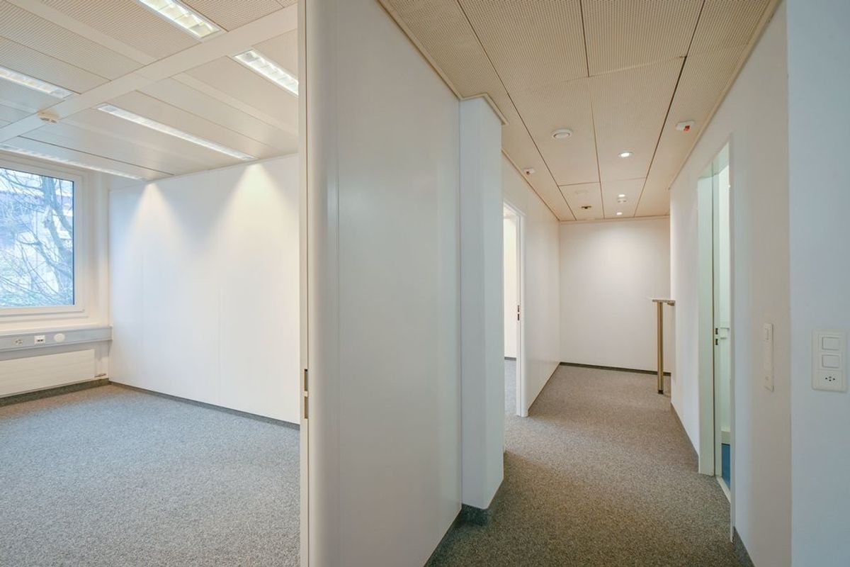 130 m2 - 1'100 m2 - Büroräumlichkeiten im Industriegebiet Täfern - 4