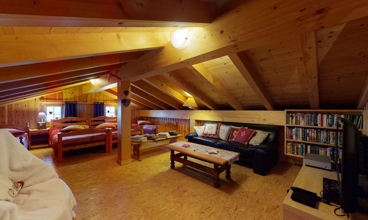Chalet with Panoramic Mountain Views near Crans-Montana - 11