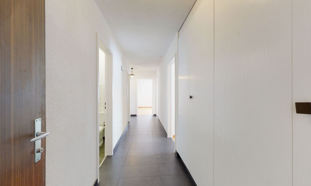 EXCLUSIVITY - Lot of 3 buildings (yield properties) - 23 flats - 7