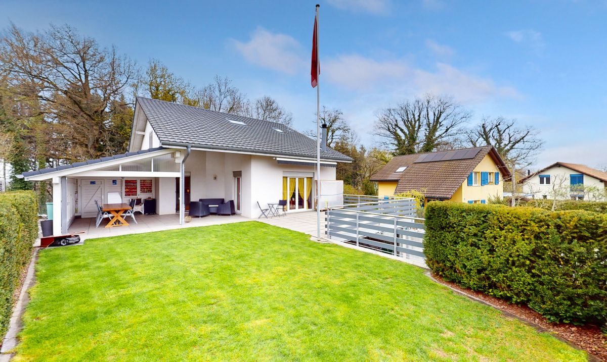 Magnificent 6.5 room villa with separate flat - 0