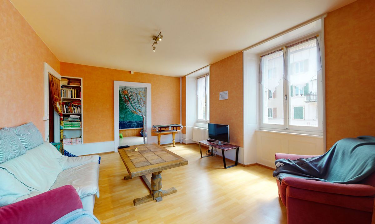 Beautiful commercial building with guest rooms, bar and kiosk - 7