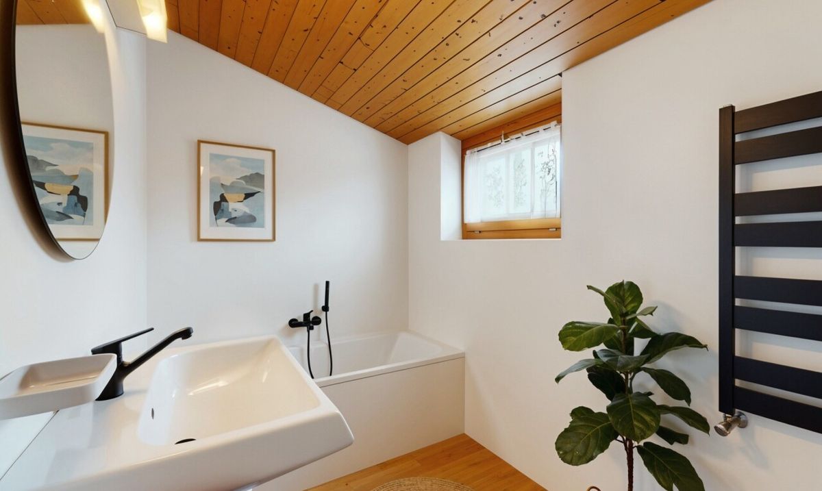 Unique! Mixed-use rental building with high conversion potential - 7