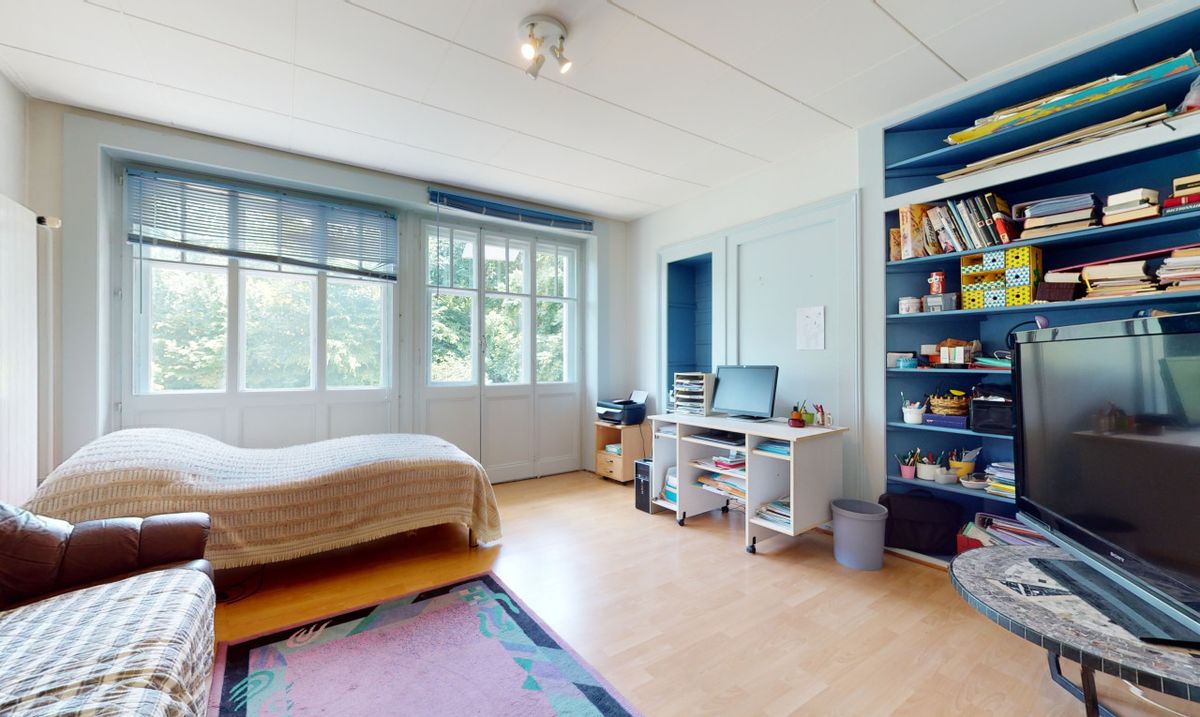 Unique! Mixed-use rental building with high conversion potential - 8