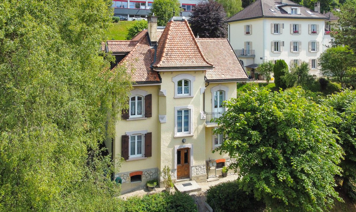 Elegant family home - 1