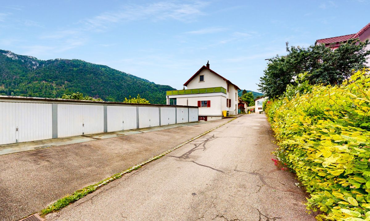 Investment property | 13 garages | and Building land ! - 11