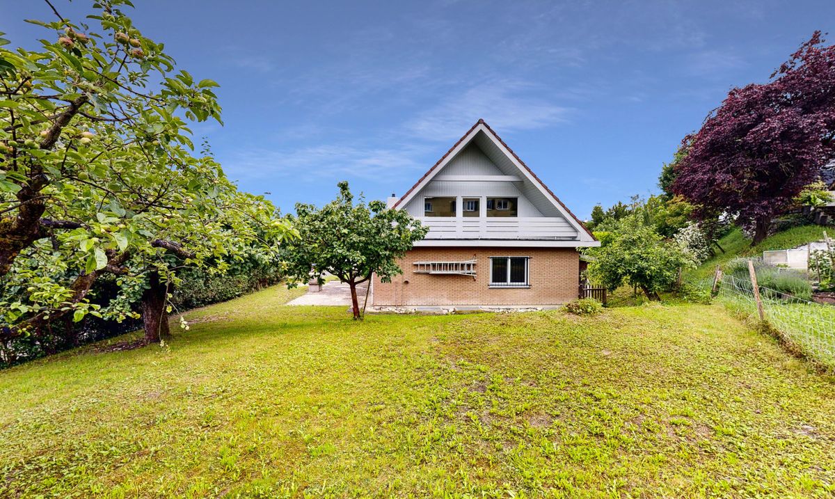 Charming Family Home with Garden and Ample Space in Magden - 0