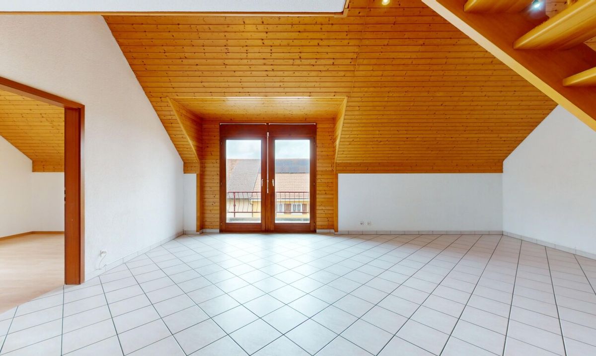 A bright duplex in a well-kept family-owned condominium - 8