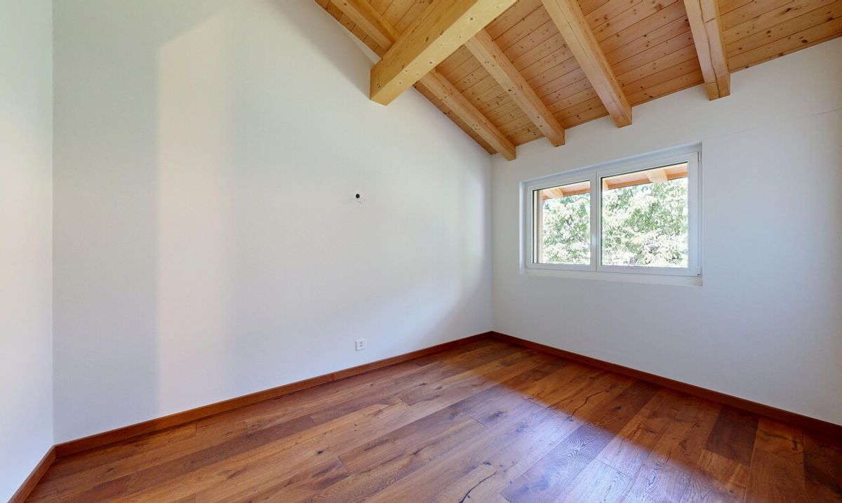 Just five minutes from Leuk, discover this stunning 4.5-room apartment - 7