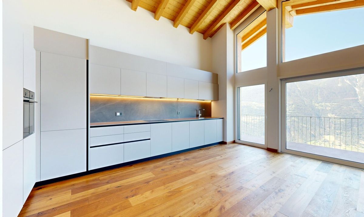 Just five minutes from Leuk, discover this stunning 4.5-room apartment - 9