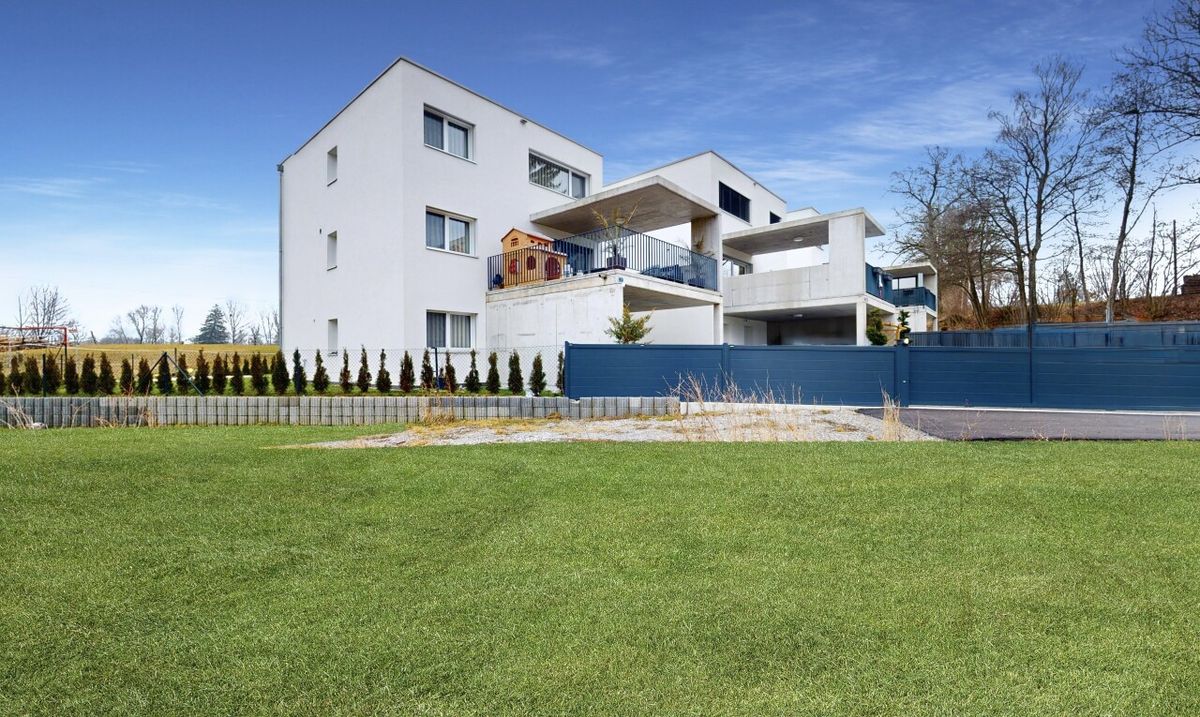 Detached villa with garden 2 minutes from Romont! - 9