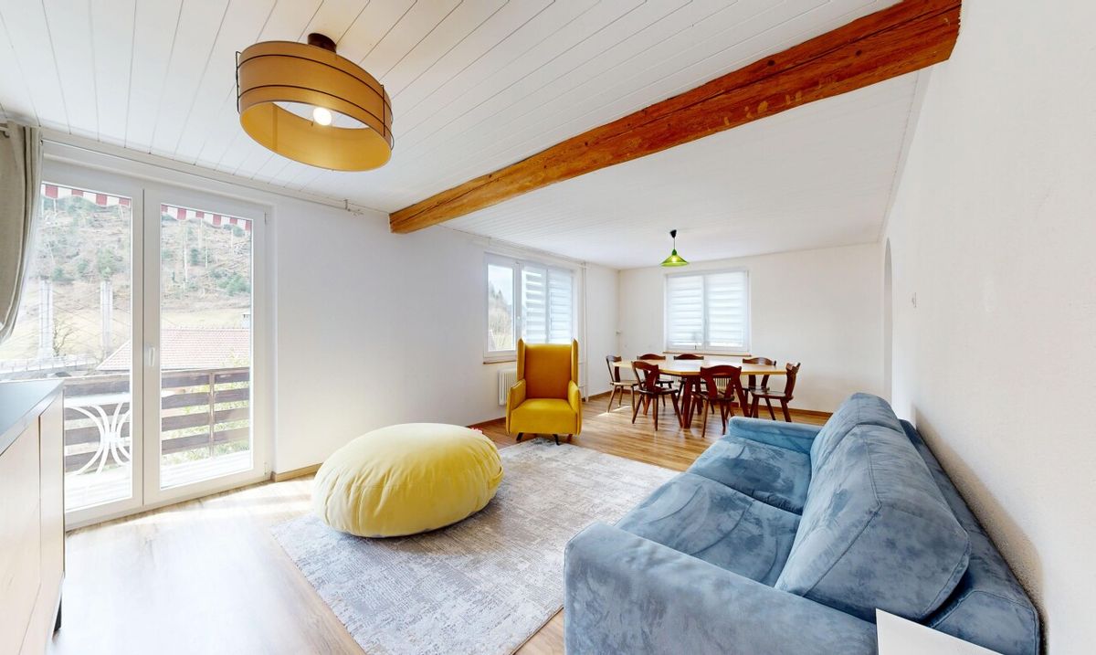 Immeuble mixte in à St-Ursanne - 0