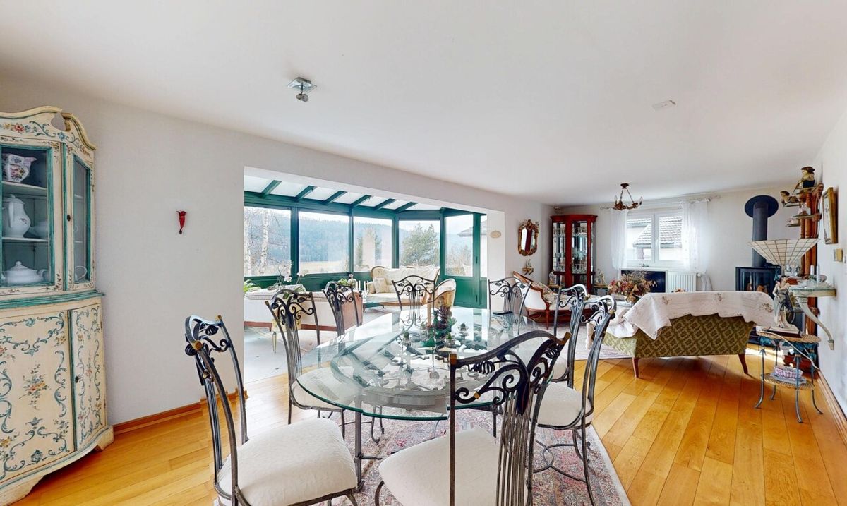 Beautiful detached house with large garden and unobstructed views - 3