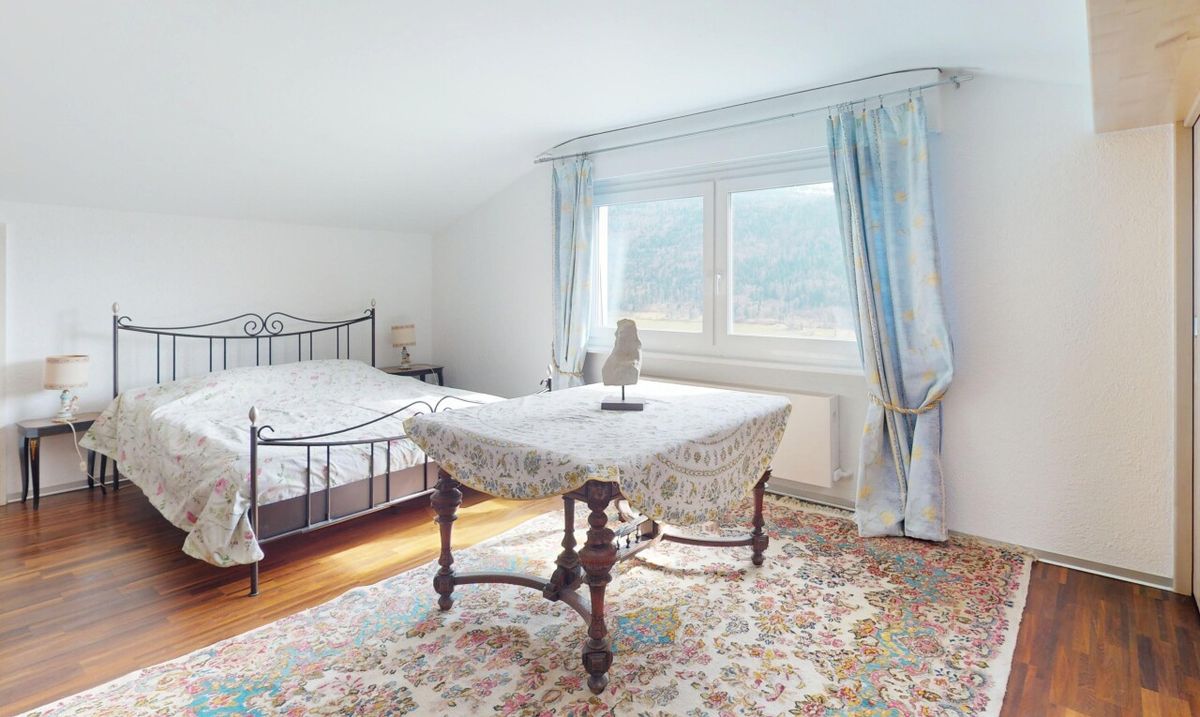 Beautiful detached house with large garden and unobstructed views - 8