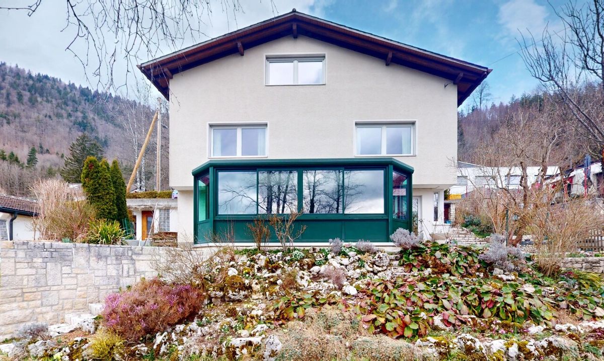 Beautiful detached house with large garden and unobstructed views - 11