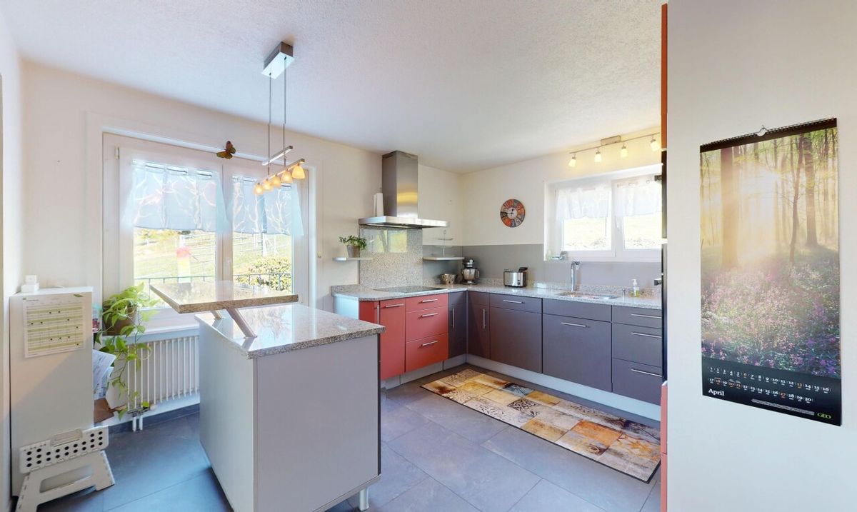 House with an additional independent apartment in a green setting - 6