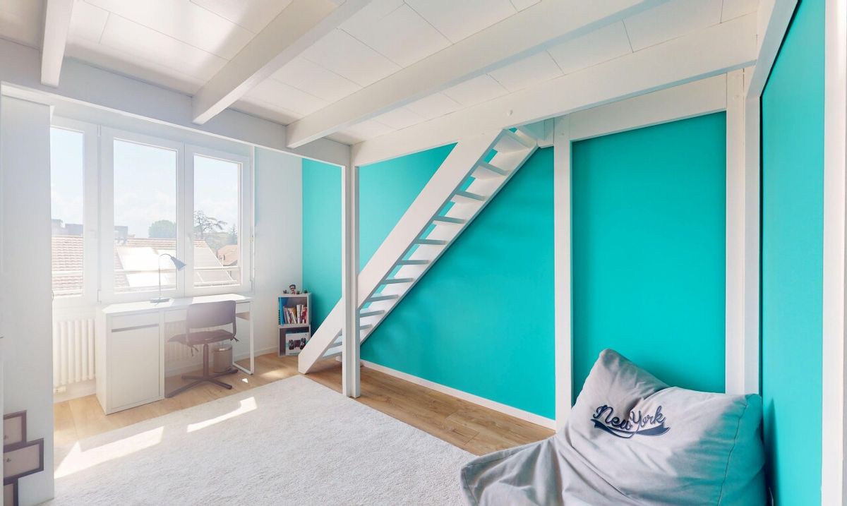 Bright, Renovated Top-Floor Duplex with Character - 8