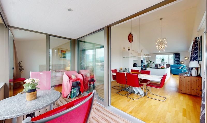 Licht, Weite und Ausblick – stilvolle 3.5-Zimmer-Dachwohnung - 10