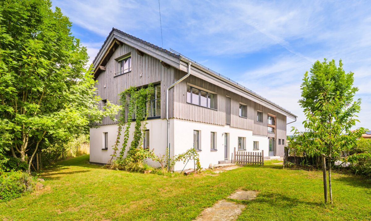 RENOVATED FARM WITH ANNEX FLAT AND PERMACULTURE GARDEN - 2