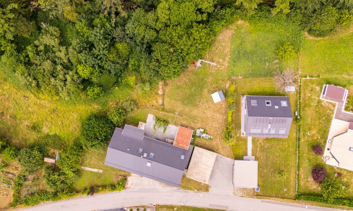 RENOVATED FARM WITH ANNEX FLAT AND PERMACULTURE GARDEN - 3