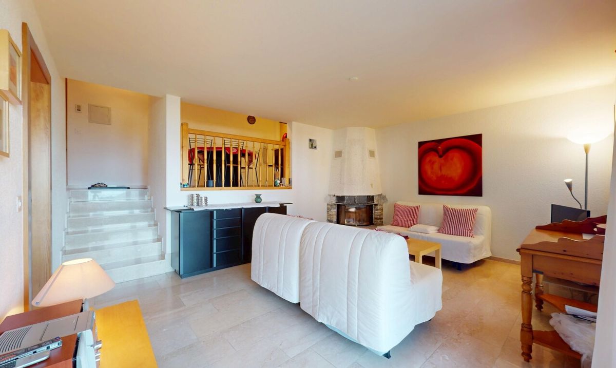 2.5-Room Garden-Level Apartment with Indoor Pool - 3