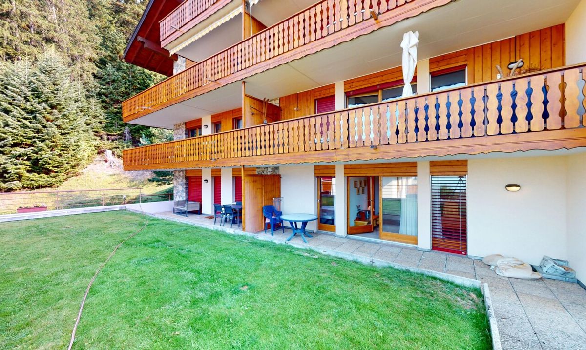 2.5-Room Garden-Level Apartment with Indoor Pool - 8