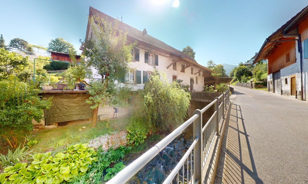Einfamilienhaus in Reigoldswil - 0