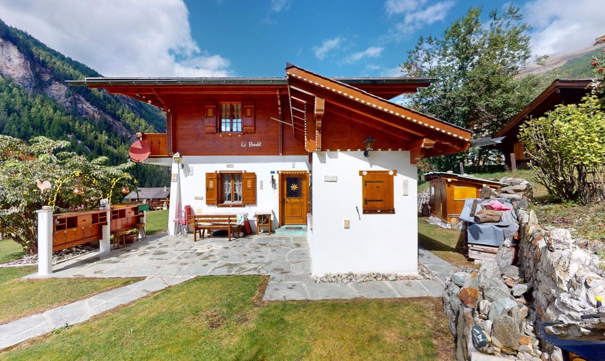 Superb chalet in Zinal – alpine charm and modern comfort - 2