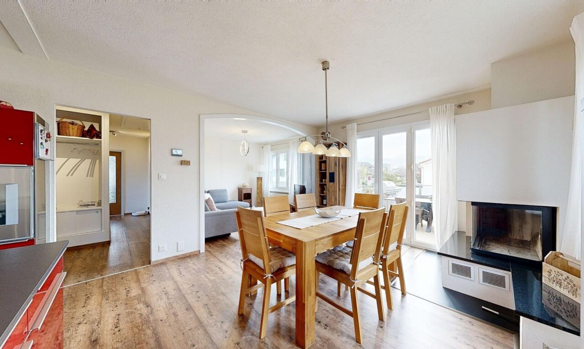 Renovated family home: Garden, Terrace & Independent Potential - 0