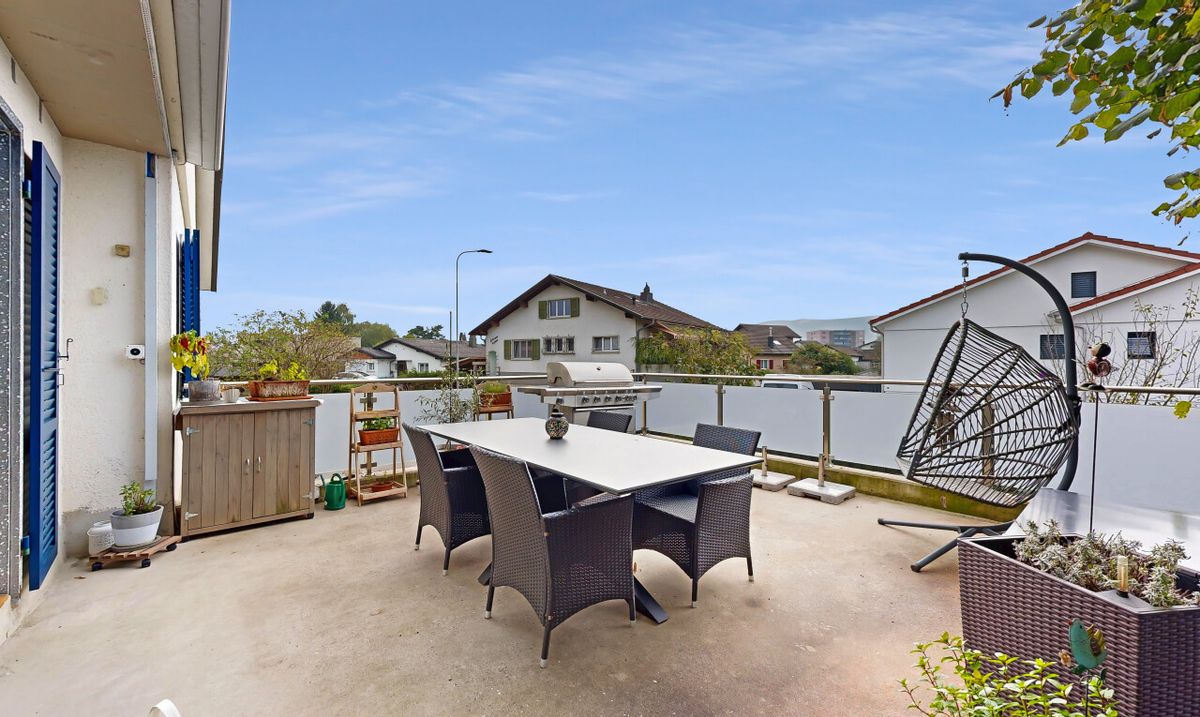 Renovated family home: Garden, Terrace & Independent Potential - 3