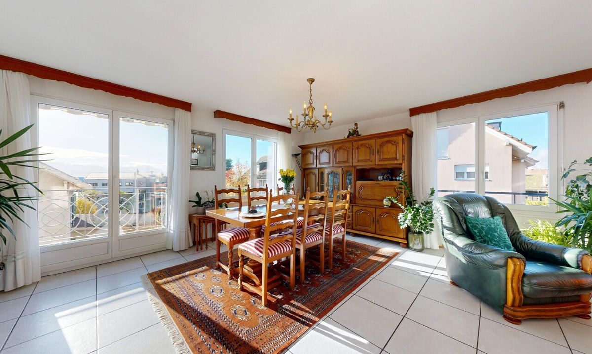 Duplex apartment for sale in Morges: 4.5-room unit with lake views - 0