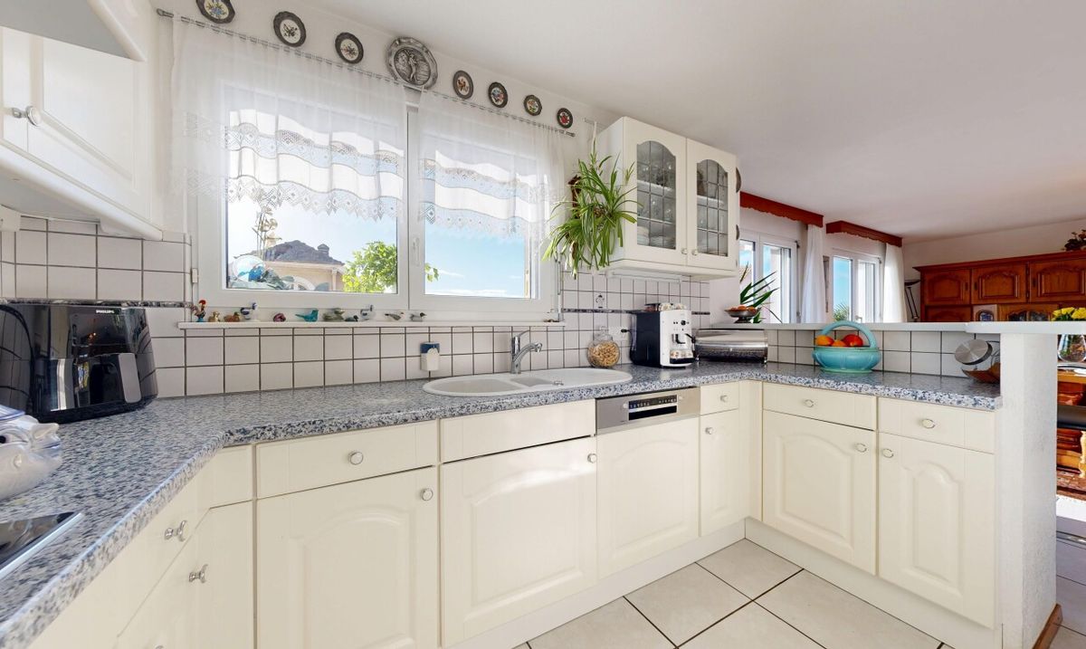 Duplex apartment for sale in Morges: 4.5-room unit with lake views - 6