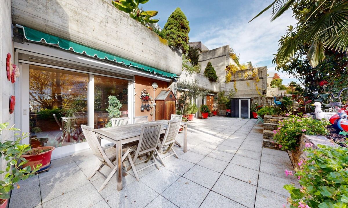 Ground-floor apartment with large 80 m² terrace in Sion - 1