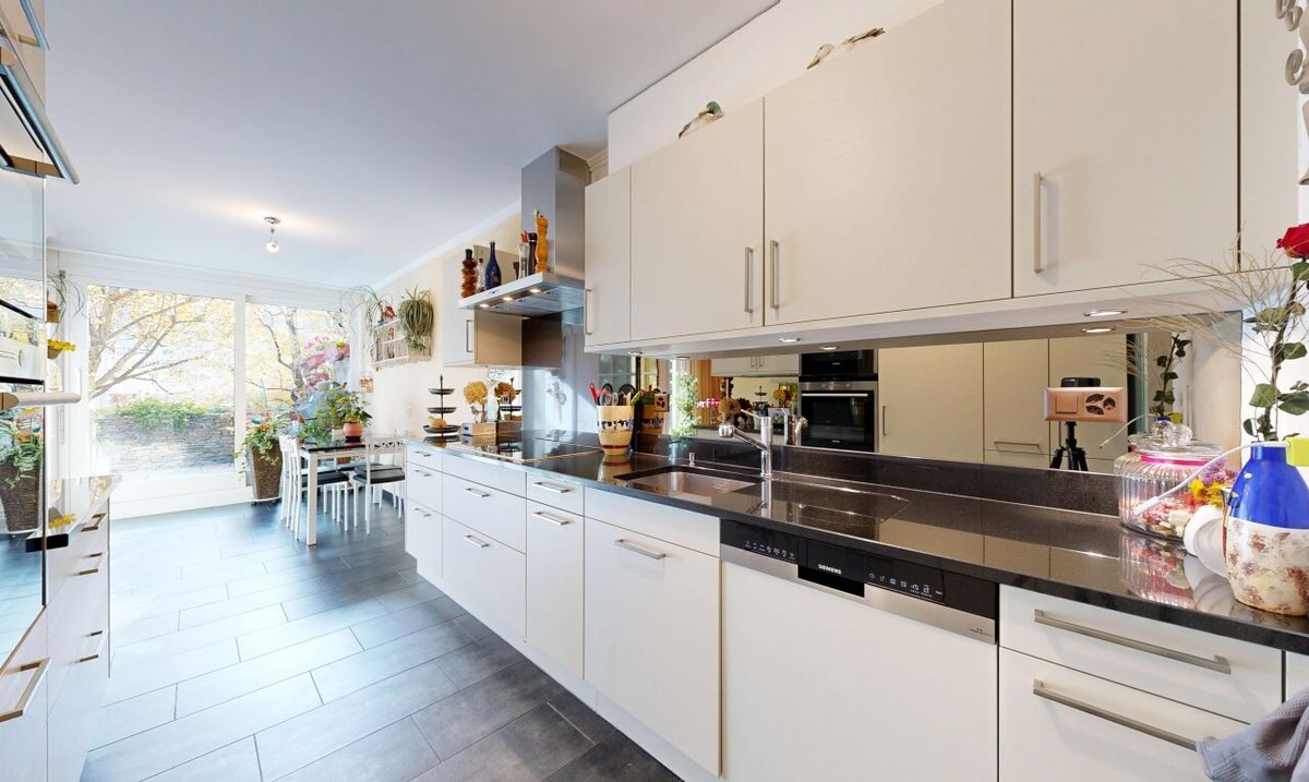 Ground-floor apartment with large 80 m² terrace in Sion - 7