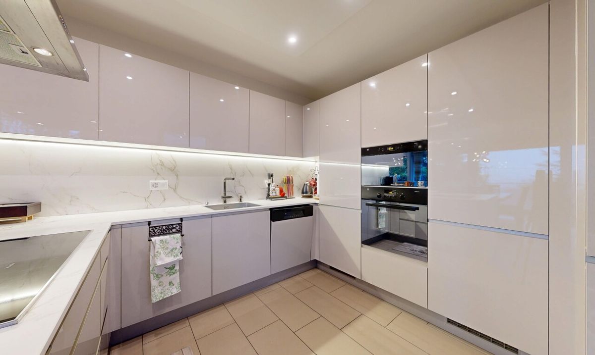 Elegant 5.5-room semi-detached house in a tranquil location in Le Mont - 4