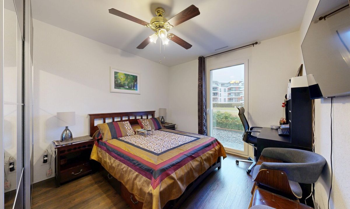 Elegant 5.5-room semi-detached house in a tranquil location in Le Mont - 11