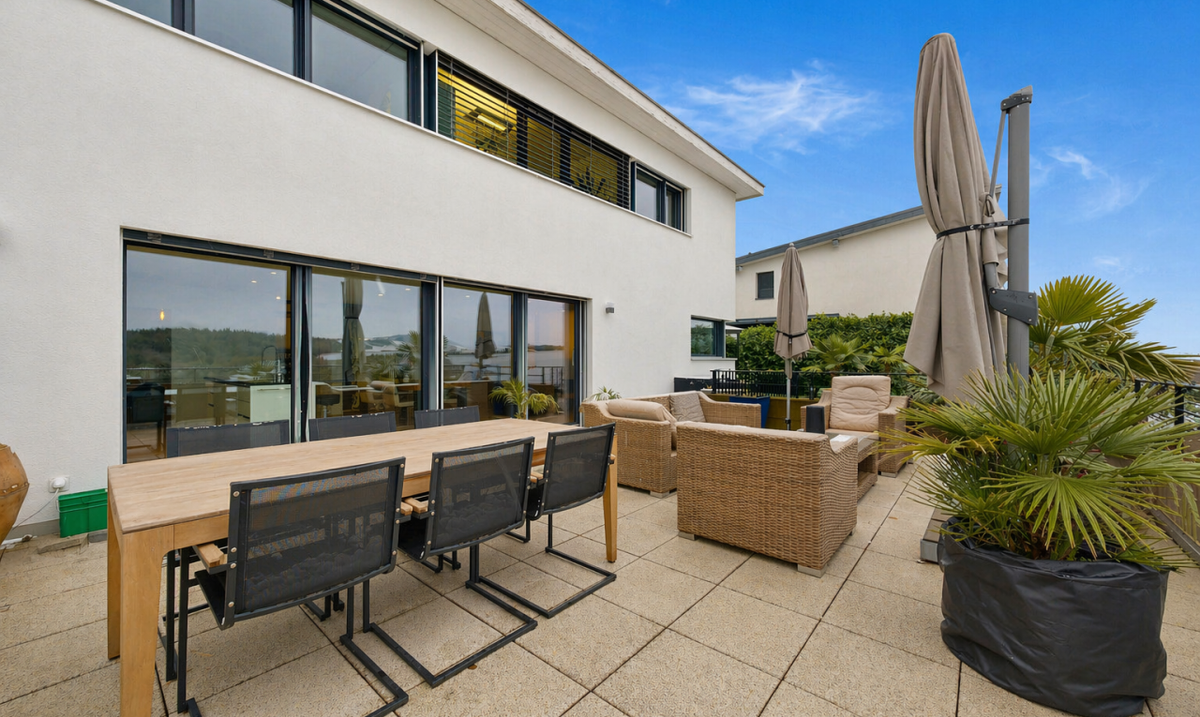 Superb detached villa overlooking the Horizon - 1