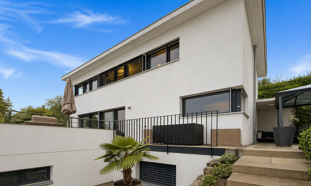 Superb detached villa overlooking the Horizon - 2