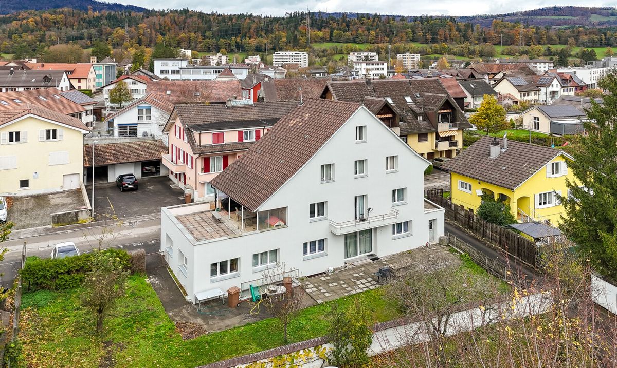 Building with excellent return, completely renovated! - 2
