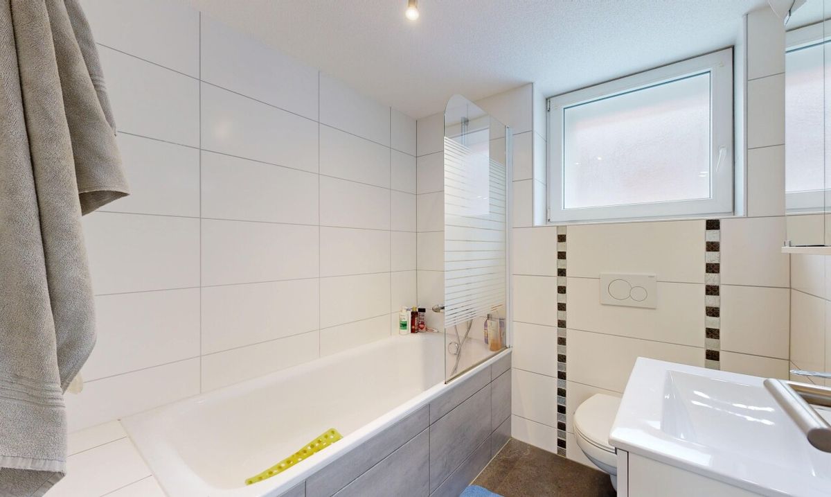 Building with excellent return, completely renovated! - 6