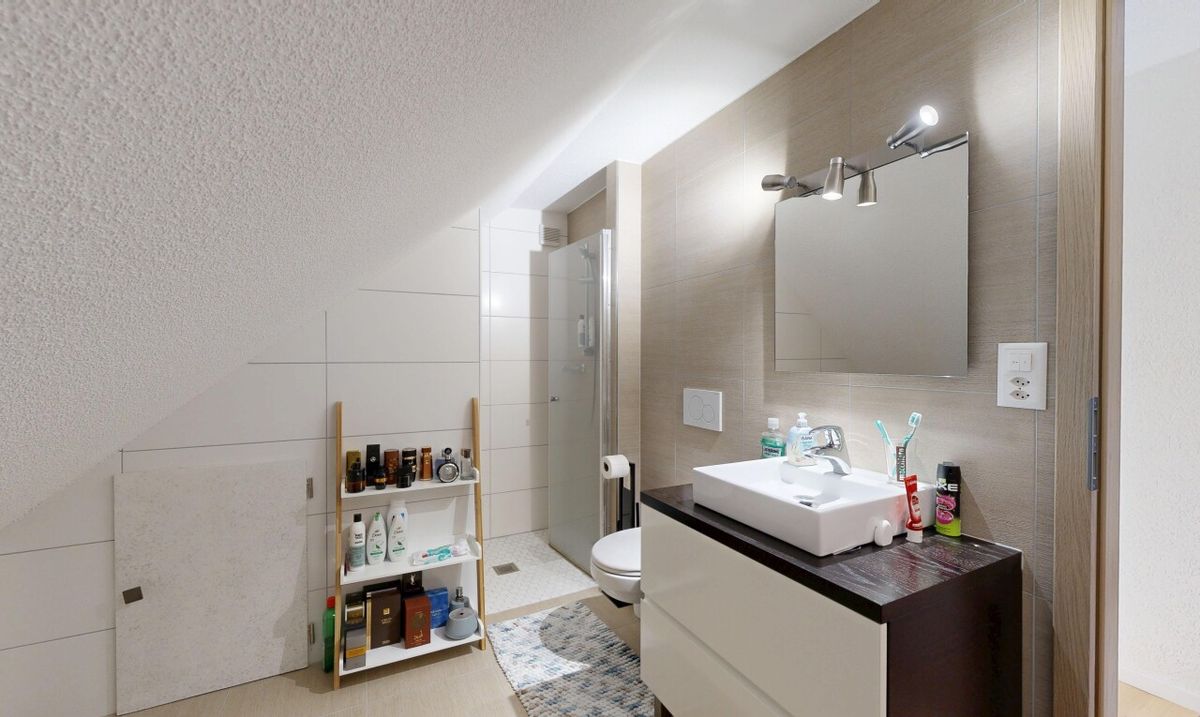 Building with excellent return, completely renovated! - 8