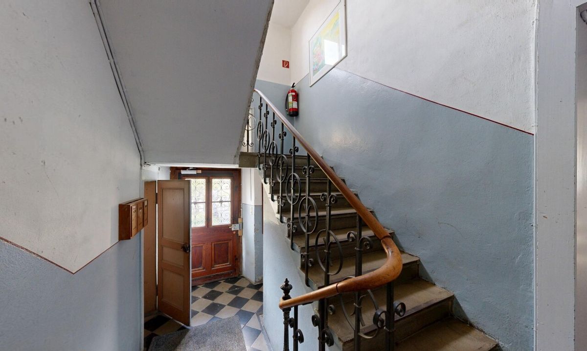 6-unit apartment building – High return, ready to operate - 3