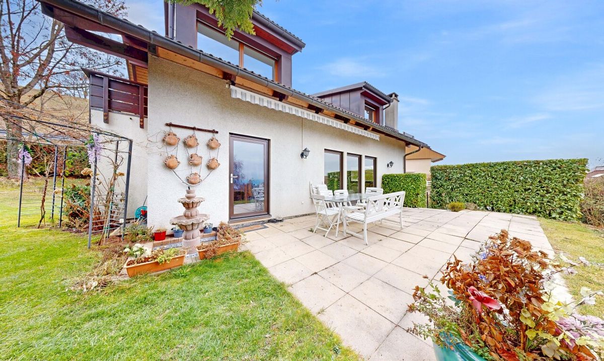 Saint Légier - Detached house with lake view and flexible layout - 1